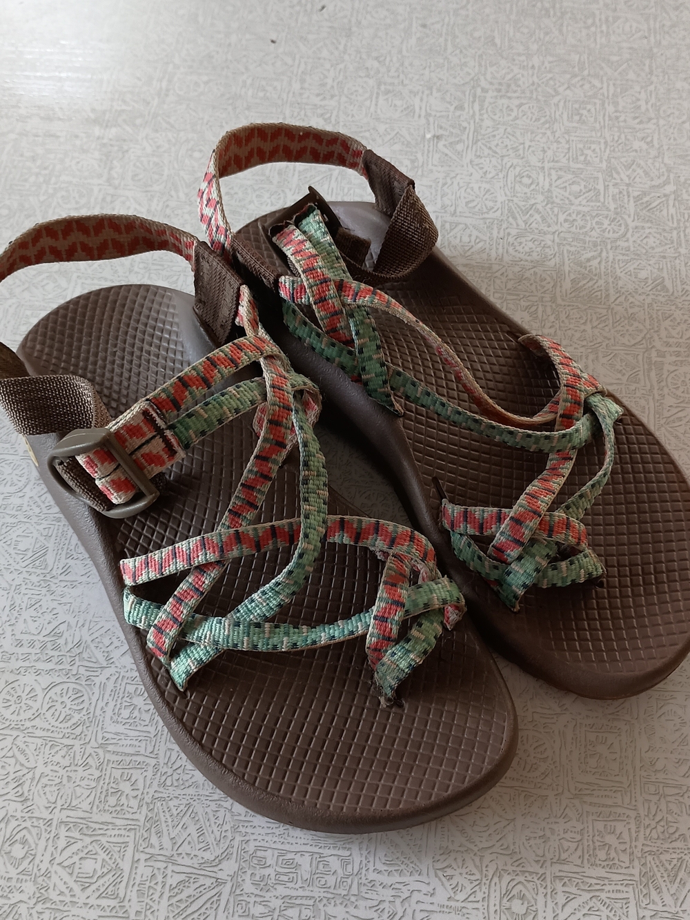 Chaco Women's Outdoor Strappy Sandals - Brown with Green & Coral Pattern